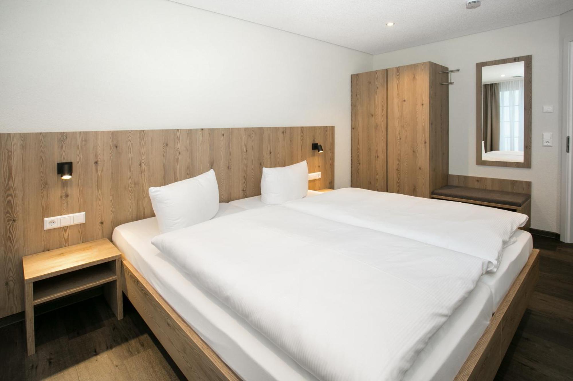 לאופנבורג Hotel-Gasthaus Engel Luttingen חדר תמונה